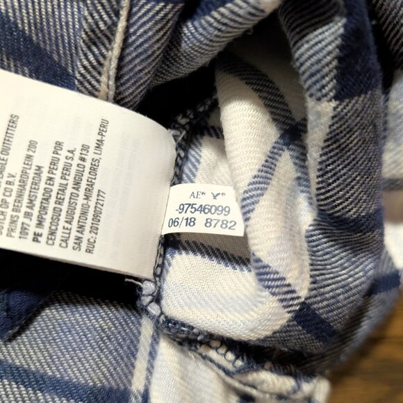 American Eagle Ahh-mazingly soft plaid shirt navy size medium - Picture 13 of 16